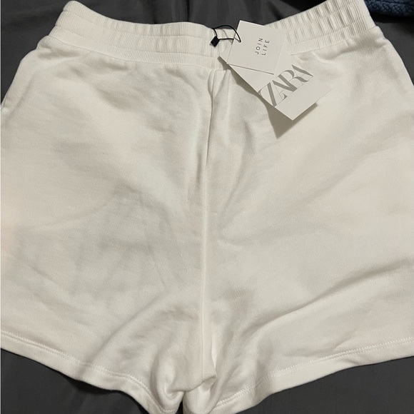 Zara Shorts - Picture 3 of 3